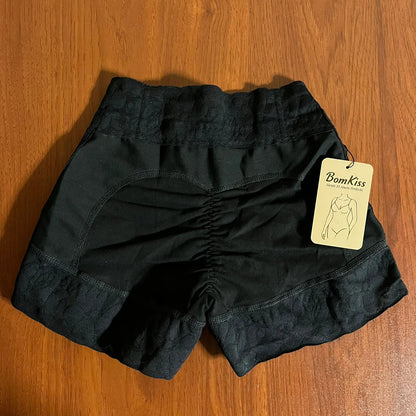 Short Faja Levanta Glúteos (con 4 varillas)